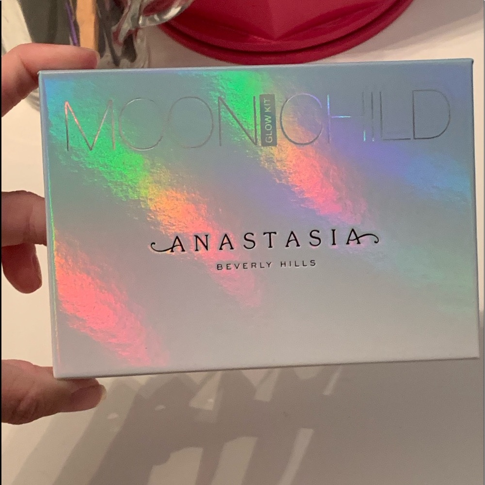 ABH moon child glow kit